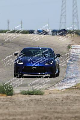 media/Jul-26-2025-Speed Ventures (Sat) [[fe569e6cf0]]/Black Group/Outside Grapevine/